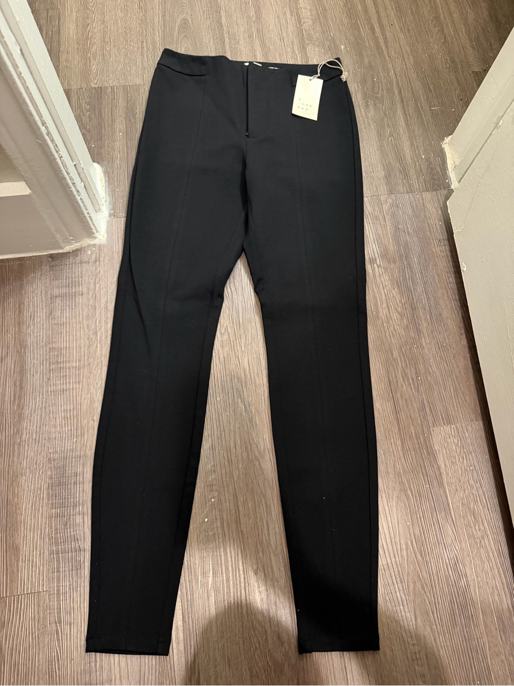 a new day Black High-Waist Ponte Pants, skinny, 2/R, nwt